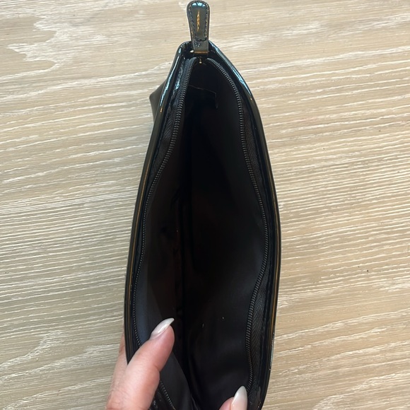 Christian Dior Beauté black patent cosmetic pouch bag - Picture 5 of 7